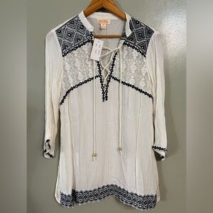 Meow Women's White and Black Embroidered Sequined Tunic Top Beach Resort M NWT